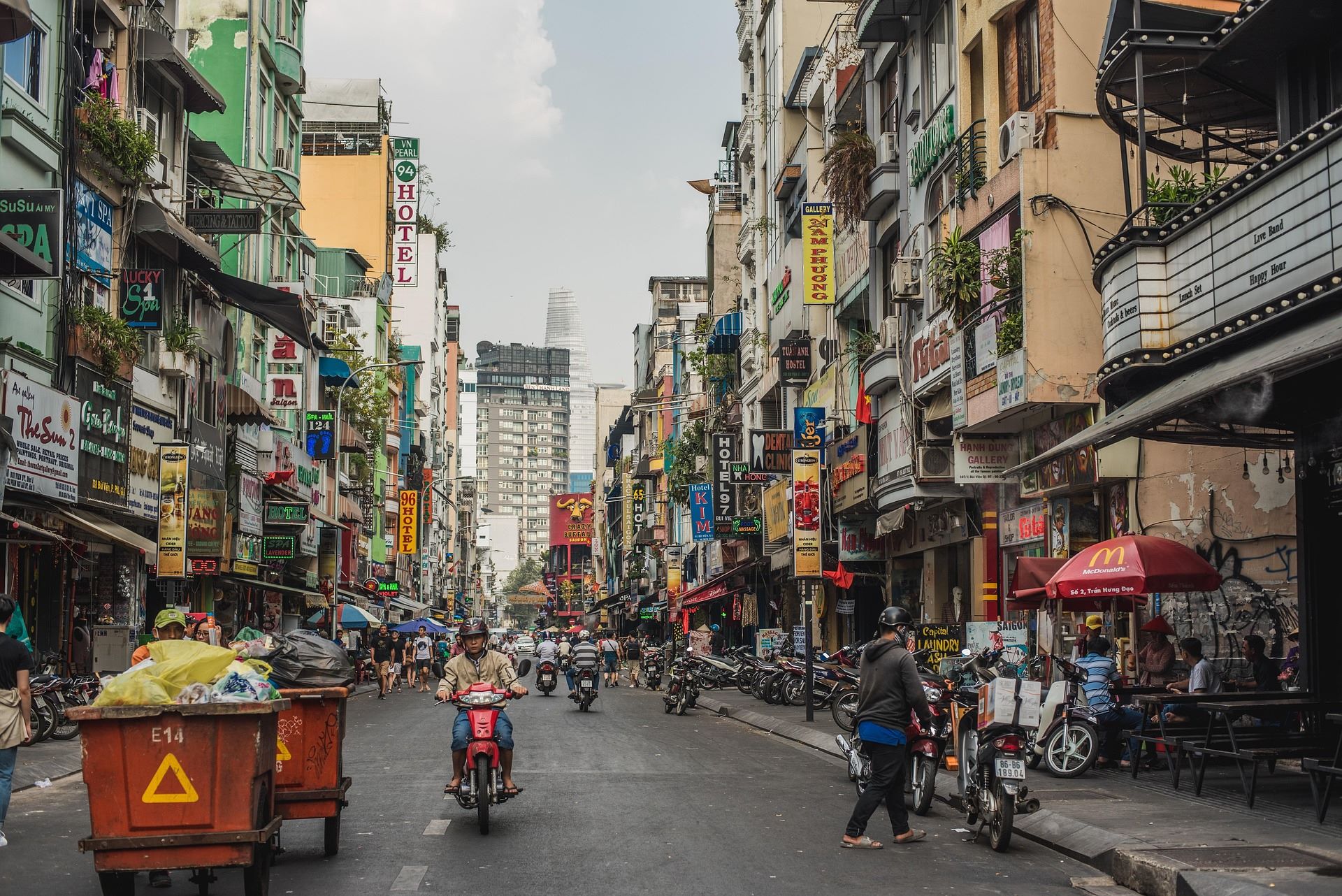 Pham Ngu Lao Vietnam bike people street